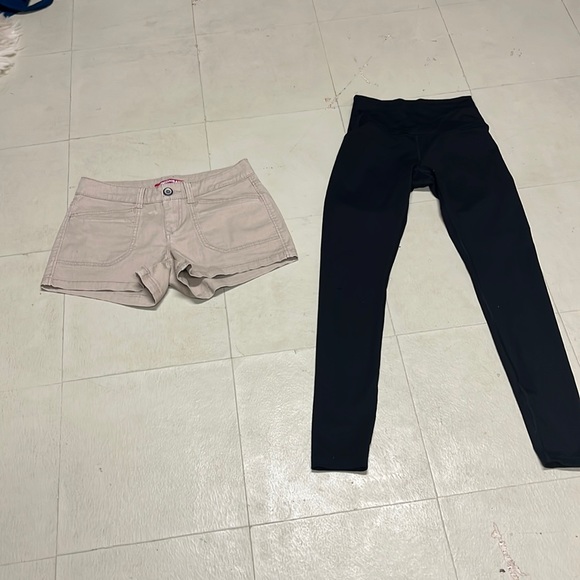 Size 3 unionbay shorts with pink size xs leggings - Picture 1 of 4